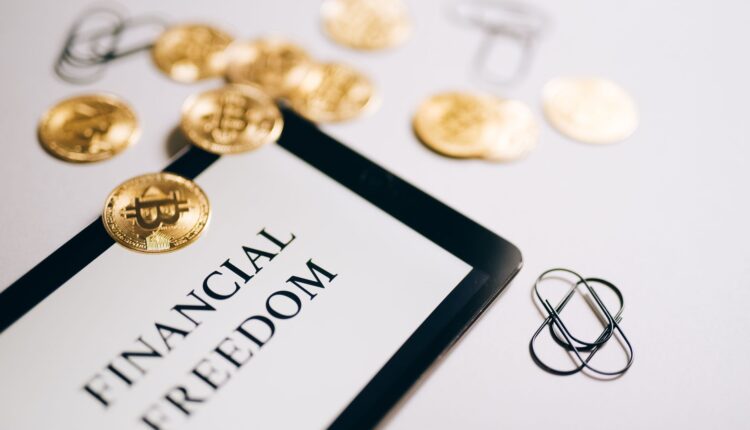 A Jornada do Investidor: Do Primeiro Real à Liberdade Financeira