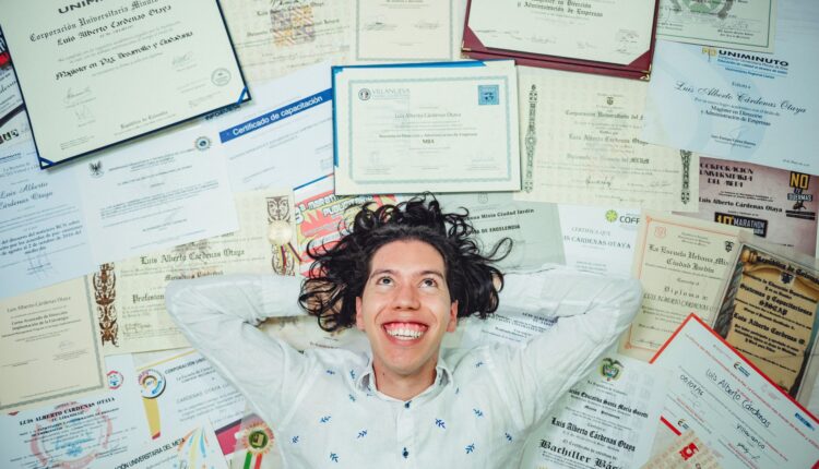 Certificações Financeiras: Guia Completo para Impulsionar Sua Carreira