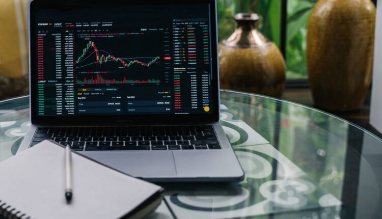 Day Trade: Vale a Pena Investir? Descubra Agora!