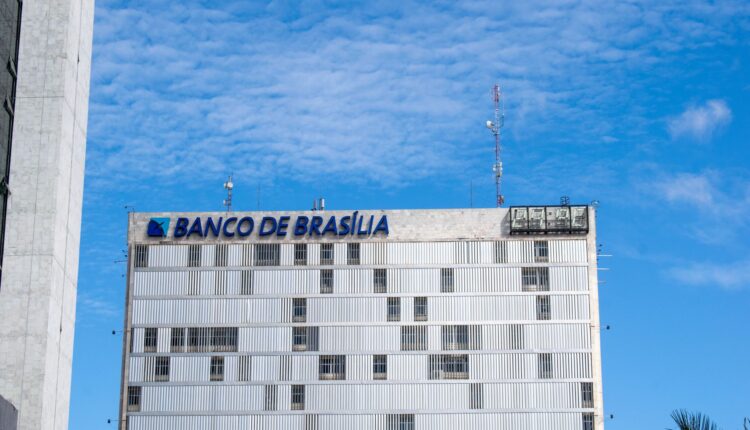 Descubra o Poder do Cartão Banco do Brasil ELO Nanquim Estilo Pontos