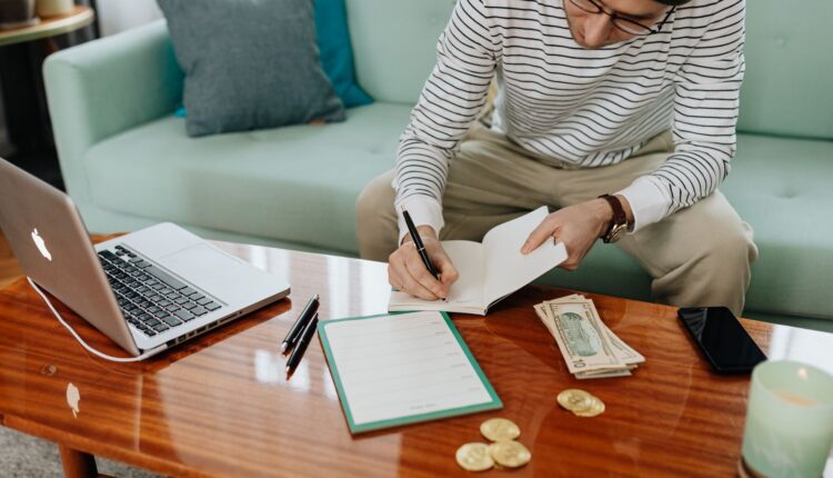 Finanças para Autônomos: Como Gerenciar Seu Dinheiro de Forma Eficiente